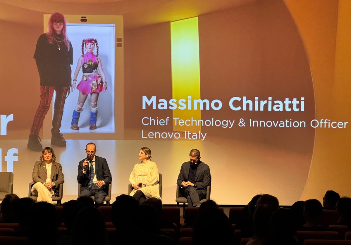 hwupgrade's tweet photo. 'Meet Your Digital Self': in occasione del Safer Internet Day 2025, @lenovoitalia ci ha invitati alla presentazione di un esperimento sociale per sensibilizzare i giovani (e non solo) sulla solitudine e l'ansia della #GenZ 🧑‍🏫 https://t.co/vVGk5C0yRG