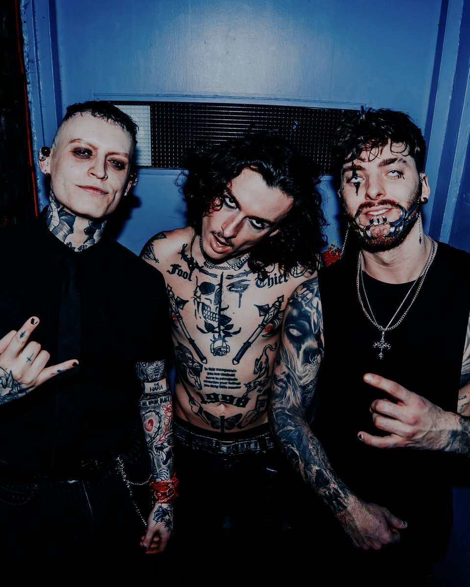 THE HARA (@theharaband) on Twitter photo Thank you to everyone who bought a ticket & came out to see a show, we’ve been absolutely blown away by this run. More shows soon. New music on the way.
📸 <a href="/samanthajguess/">Samantha Guess</a>
T-) Thank you to everyone who bought a ticket & came out to see a show, we’ve been absolutely blown away by this run. More shows soon. New music on the way.
📸 <a href="/samanthajguess/">Samantha Guess</a>
T-)