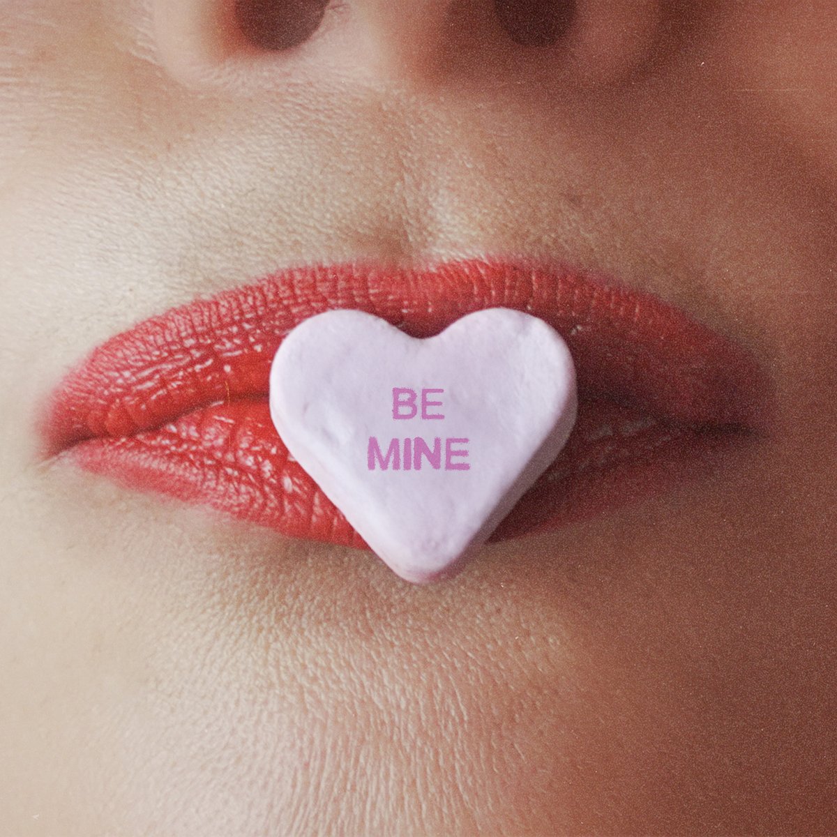 breakouthecrazy's tweet image. Our New Valentine's Day anthem is here "Be Mine" 😍 💋 open.spotify.com/track/0ISzaBWr…