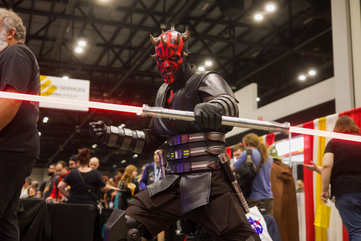 FeelsRedMan's tweet photo. Some fire cosplays from MEGACON https://t.co/EgFMuUV4O8