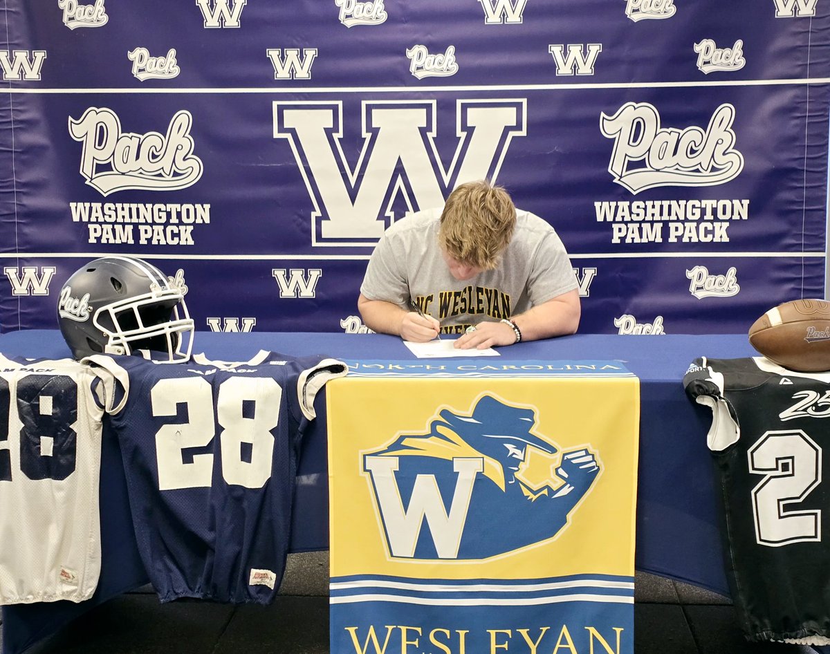 The two best days in football history!!💚🏈🦅💙🏈💛🖋