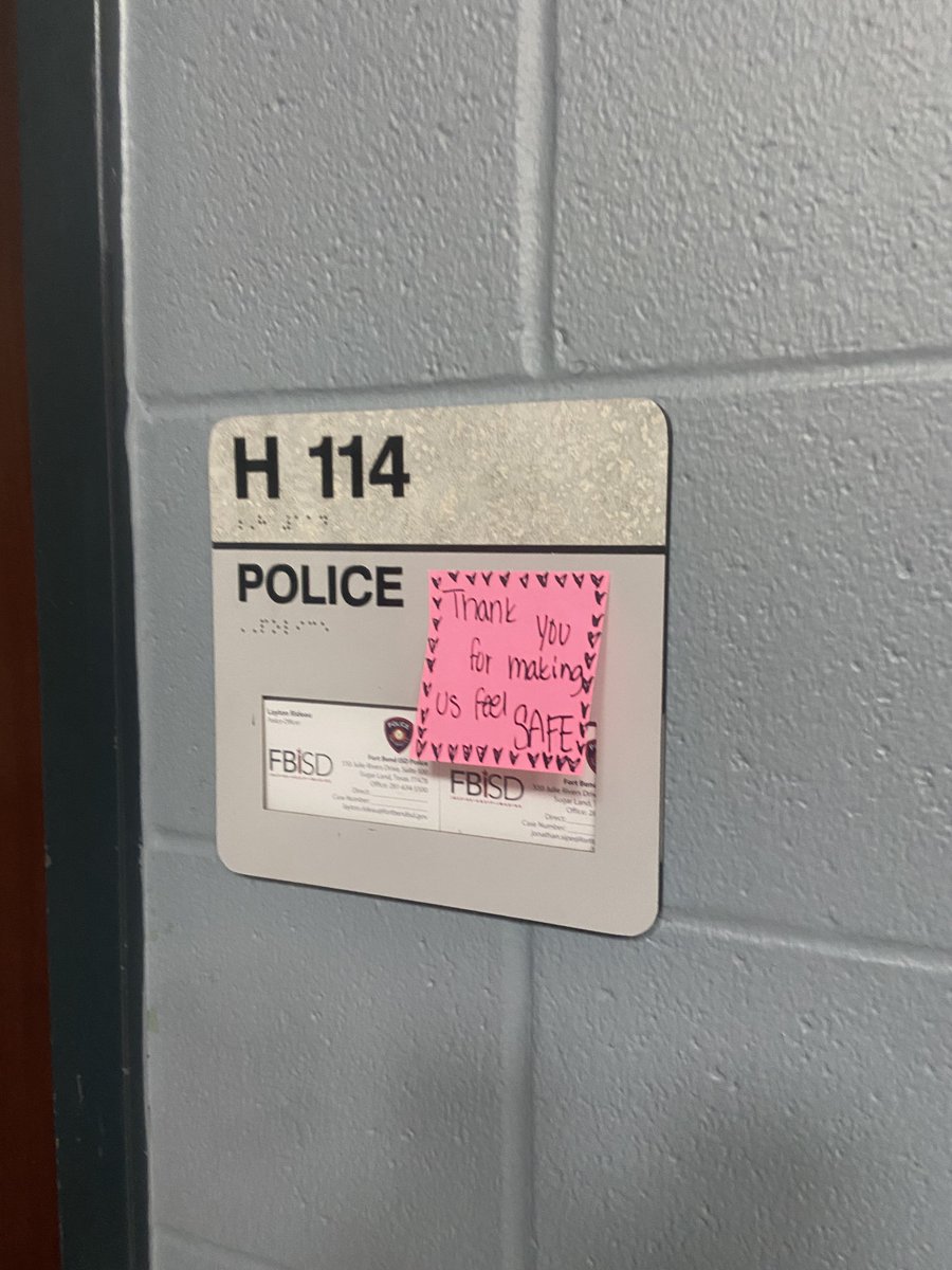 My second period photojournalism class accepted <a href="/THS_Ambush/">THS Ambush</a> challenge! They spent the period posting "love notes" to staffulty. They would like to challenge Mrs. Moulton's Prof Comm Classes! <a href="/THS_Tigers/">Travis High School</a> <a href="/FortBendISD/">Fort Bend ISD</a> #RAKWEEK #FBISDKIND