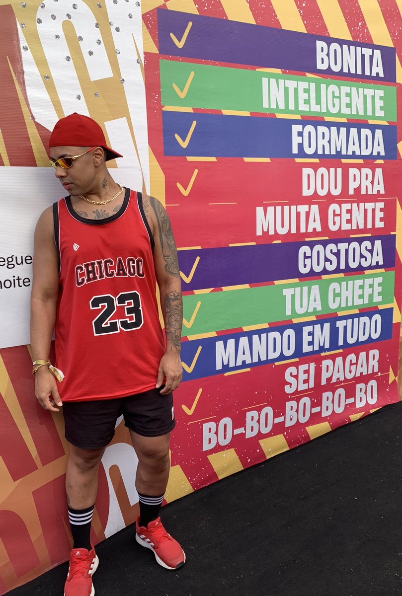 Ensaiando #EnsaiosDaAnitta