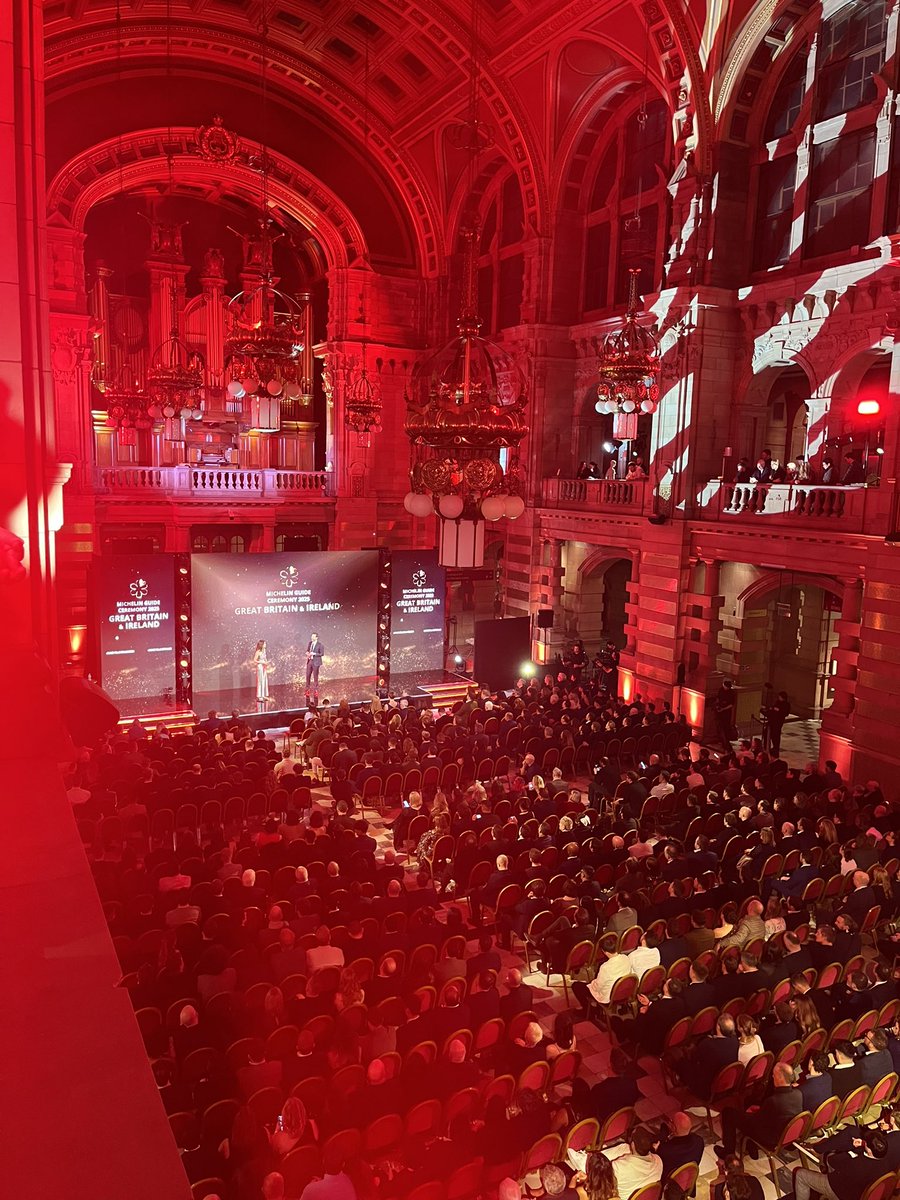 Proud to say this is my city🙏Glasgow <a href="/MichelinGuideUK/">The MICHELIN Guide</a> <a href="/GlasgowCC/">Glasgow City Council</a>  <a href="/Glasgow_Live/">Glasgow Live</a> <a href="/Glasgow_Times/">Glasgow Times</a> <a href="/UofGlasgow/">University of Glasgow</a> <a href="/dailyrecord/">Daily Record</a> <a href="/GlasgowEastWCF/">GlasgowEastEndWCF</a>