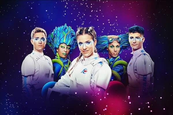 'Armstrong, un musical molt espacial'
Text i direcció: Dani Cherta. Música: Keco Pujol
Sant Andreu Teatre (SaT!)
La neta de Neil Armstrong es prepara per ser astronauta com el seu avi. Un magnífic espectacle musical. 9/10

Crítica, pòdcast i vídeo: tuit.cat/sRWpo