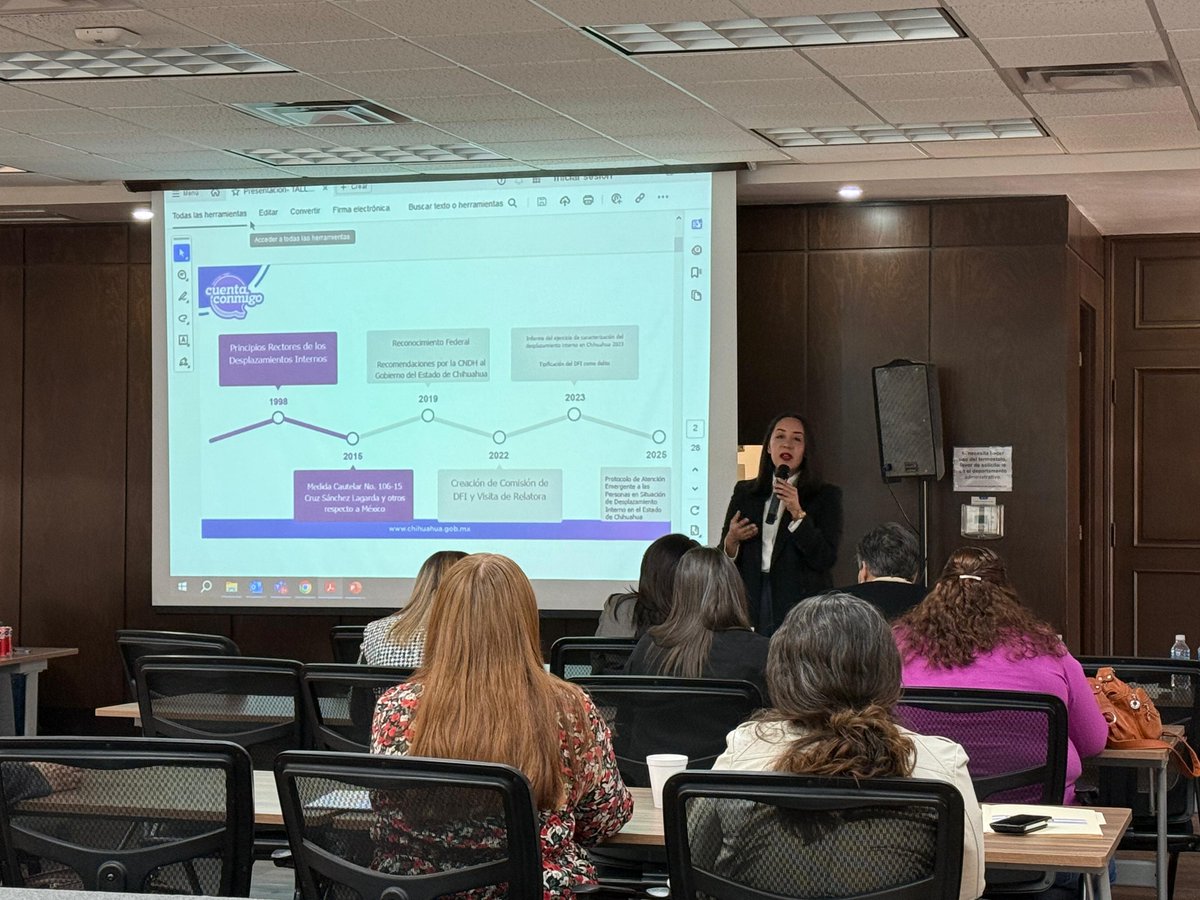 Impartimos una capacitación sobre #DesplazamientoInterno a 50 funcionarios de <a href="/gobmunchih/">Gobierno Municipal de Chihuahua</a>, con el apoyo de <a href="/segegobchih/">Secretaría General de Gobierno Chihuahua</a> y <a href="/COESPOChihuahua/">COESPO Chihuahua</a>, quienes presentaron las rutas de respuesta a nivel estatal. 

Agradecemos al <a href="/gobmunchih/">Gobierno Municipal de Chihuahua</a> y a la regidora Lupita Borruel por la invitación.