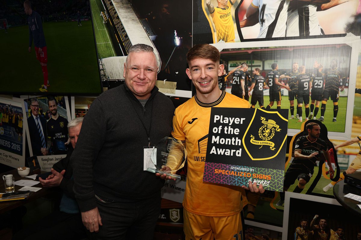 Ronnie Haston from Specialized Signs &amp; Wraps was in attendance to present our 𝐏𝐥𝐚𝐲𝐞𝐫 𝐨𝐟 𝐭𝐡𝐞 𝐌𝐨𝐧𝐭𝐡 award to Robbie Fraser!

Congratulations Robbie &amp; another huge thank you to Graham &amp; the team for sponsoring our monthly award 🏆