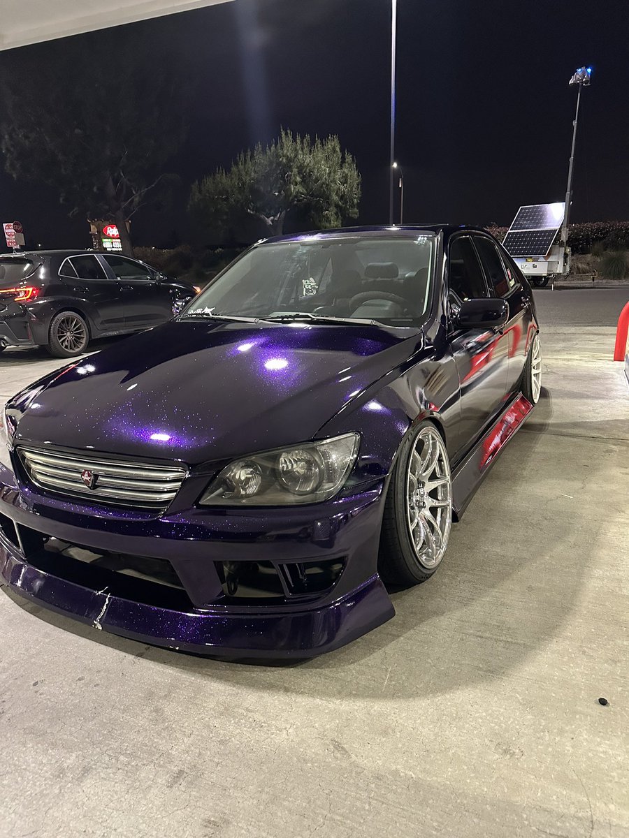 _skymartinez's tweet image. Here’s my car in 4 different angles