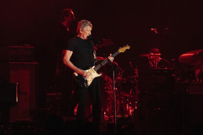 Pink Floyd's bass player argued at a London court that his comments that a journalist was a "lying, conniving Zionist mouthpiece" could be defended as an honest opinion as he sought to fend off a defamation claim. law360.co.uk/articles/22957…