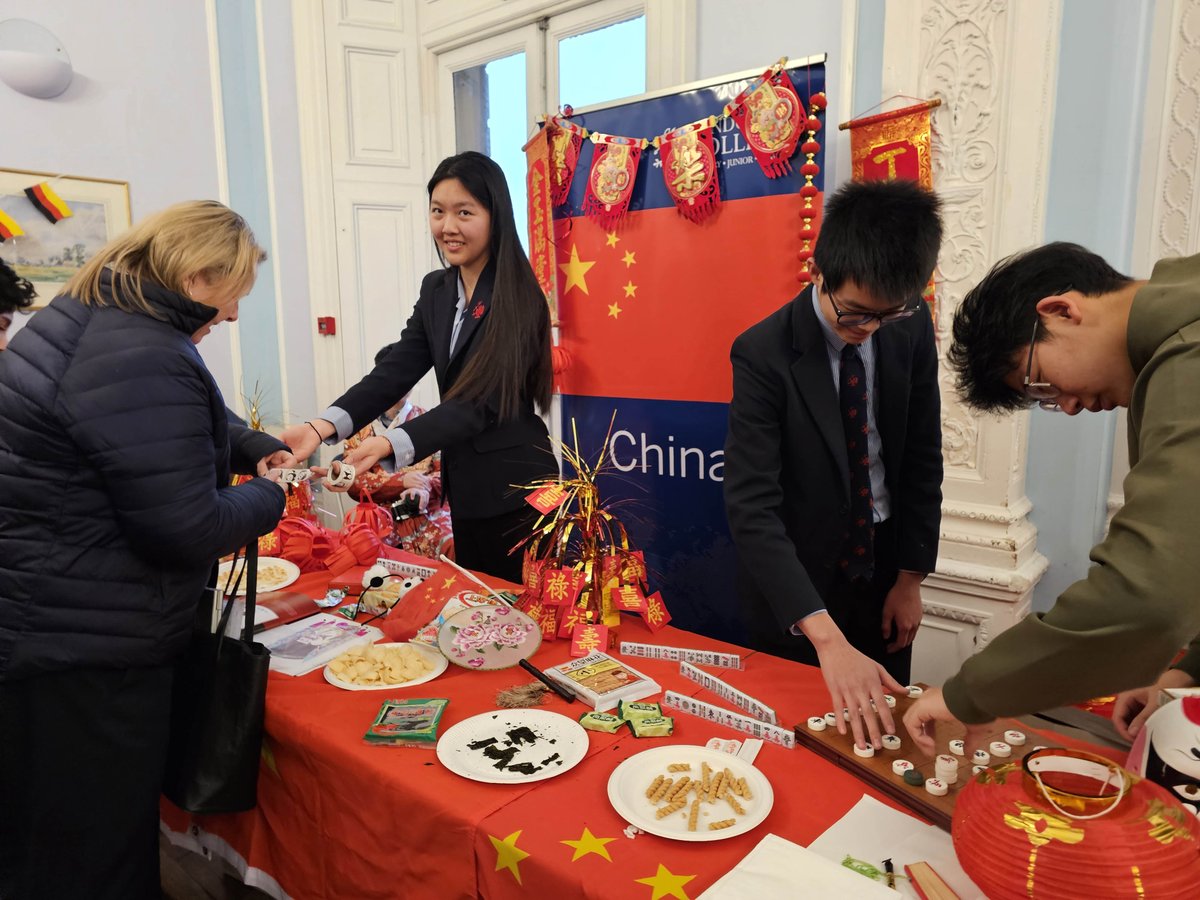 Rendcomb College tweet media