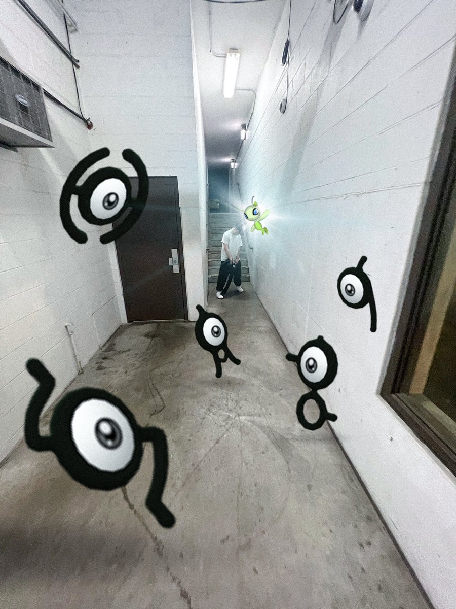 calinad0's tweet photo. celebi saved me 🙏🏻 https://t.co/VFxZwbUR1I