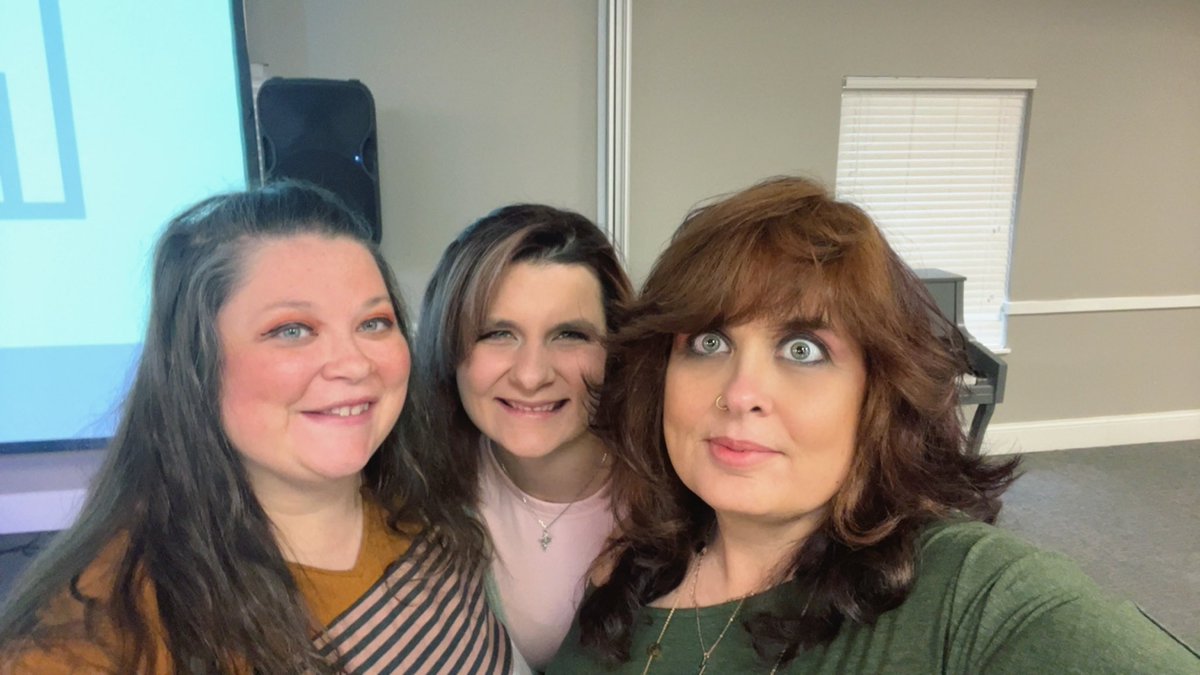 TLRooks's tweet photo. This weekend has been all about family &amp; church… we attended a women’s brunch with Blaine at her church, Hamilton Christian Center,  &amp; then Ava’s baptism at Friendship Baptist Church. It was nice to see all sides of the families in Ava’s life attending the big day for Ava. https://t.co/qj3GRWXgRw