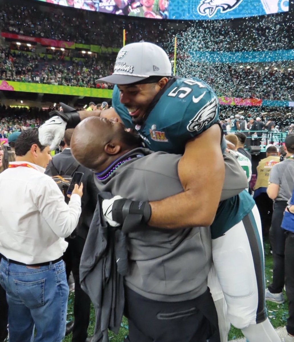 Jeremiah Trotter and Jeremiah Trotter Jr. celebrating the 2004 NFC Championship and now Super Bowl 59 🥲