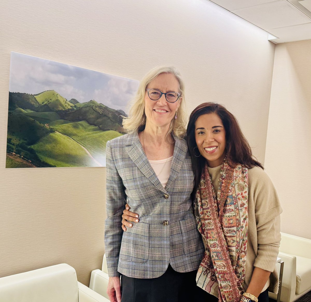 dranulala's tweet image. What better way to kick off ✨#FunctionNotFailure week than to have the #LynneWarnerStevenson give 🫀 grand rounds @MountSinaiHeart? So grateful to have been able to catch up with her 1:1, &amp;amp; then sit on a panel w/ her &amp;amp; giants who raised me. 🙏🏽❤️🫀@DLBHATTMD #ValentinFuster