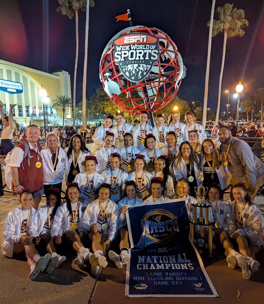 ⓇⒾⓋⒺⓇⒹⒶⓁⒺ ⒸⒽⒺⒺⓇ tweet media