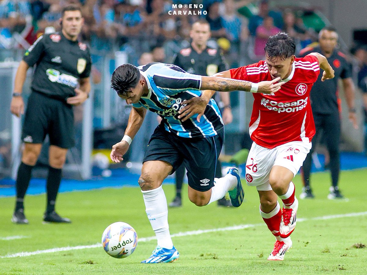 morenocarvalho_'s tweet photo. 20 imagens horizontais do Gre-Nal 444
📷 @morenocarvalho_ / @pontomultimidia
#gauchao2025 #pontomultimidia #gremio #inter #alvinegroceleste #alvirrubrogigante #eunabancada #tonaarenadogremio #grenal444 #grenal #arfocrs https://t.co/aaDtz5zhdX