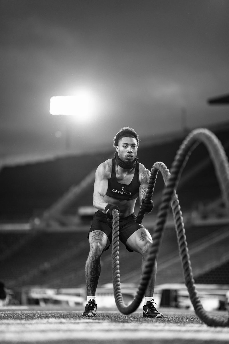 DAYLEN AUSTIN 🦇 tweet media