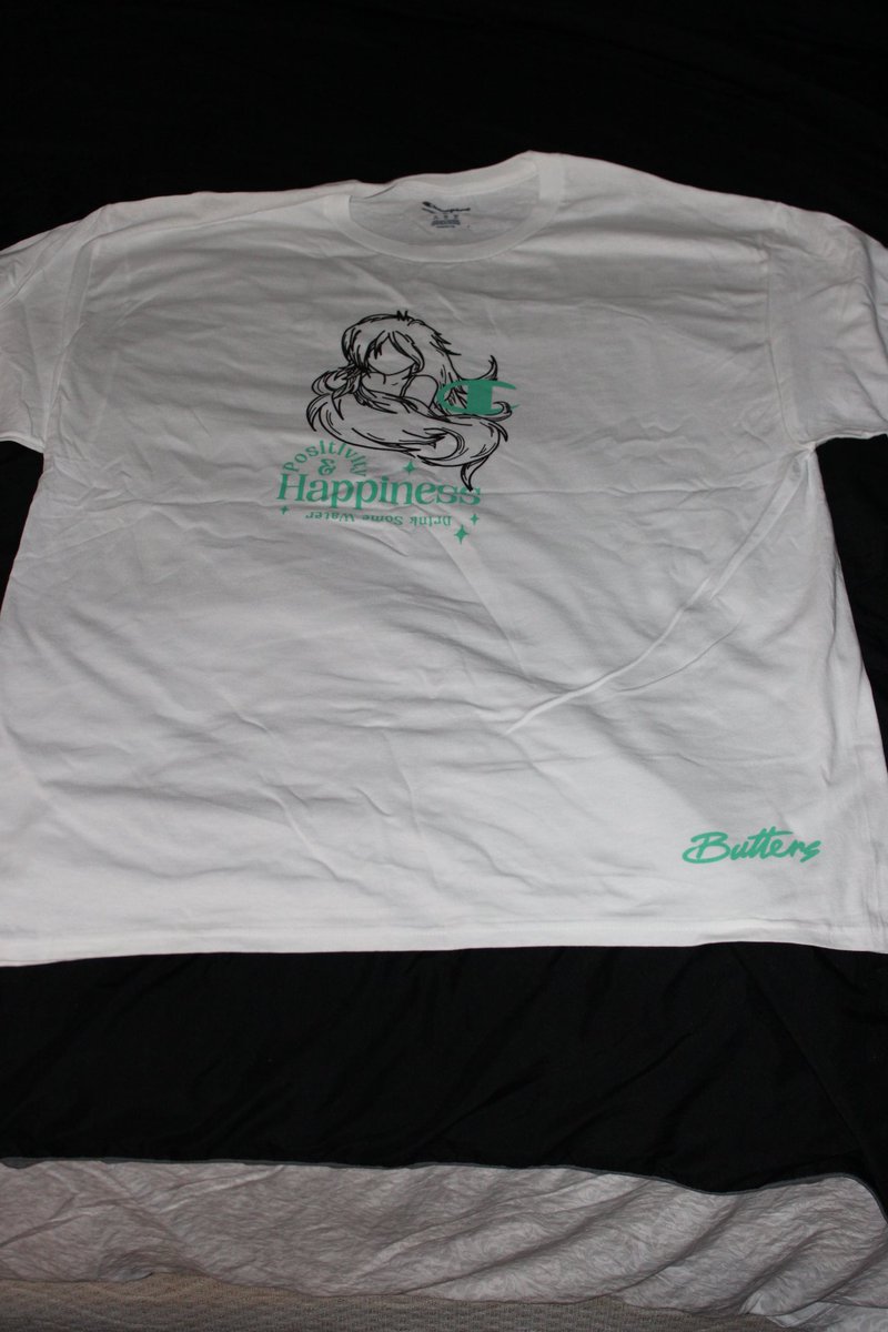 CaptainNade0917's tweet photo. Not only did new apparel come in today, but also did my new watch... so I'm excited like a fat kid looking at cake.
P.s I almost fell out of my chair twice trying to take the pics lol @NoisyButters https://t.co/A2KNse2DGi