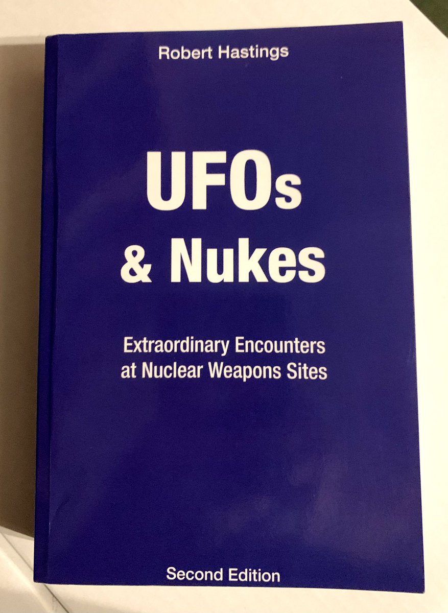 MHuntington7's tweet photo. New 2017 Nukes added to the UFO Library! π₯π€―πΈ #UFOX #UFOTwitter #UFOsNukes #UFOBook #UFOLibrary #UFOs #UFOCulture #UFOHistory #Ufology ποΈ https://t.co/nAFswP3pPX