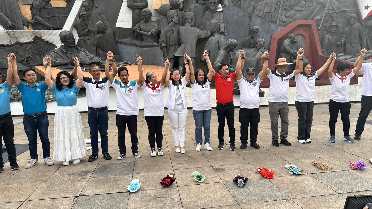 iamKatrinaSon's tweet photo. Makabayan Coalition kicks off their campaign through a send-off ceremony at Kartilya ng Katipunan, Manila. 9 candidates for their senatorial slate were present. @gmanews https://t.co/zbR1KZ9Scx