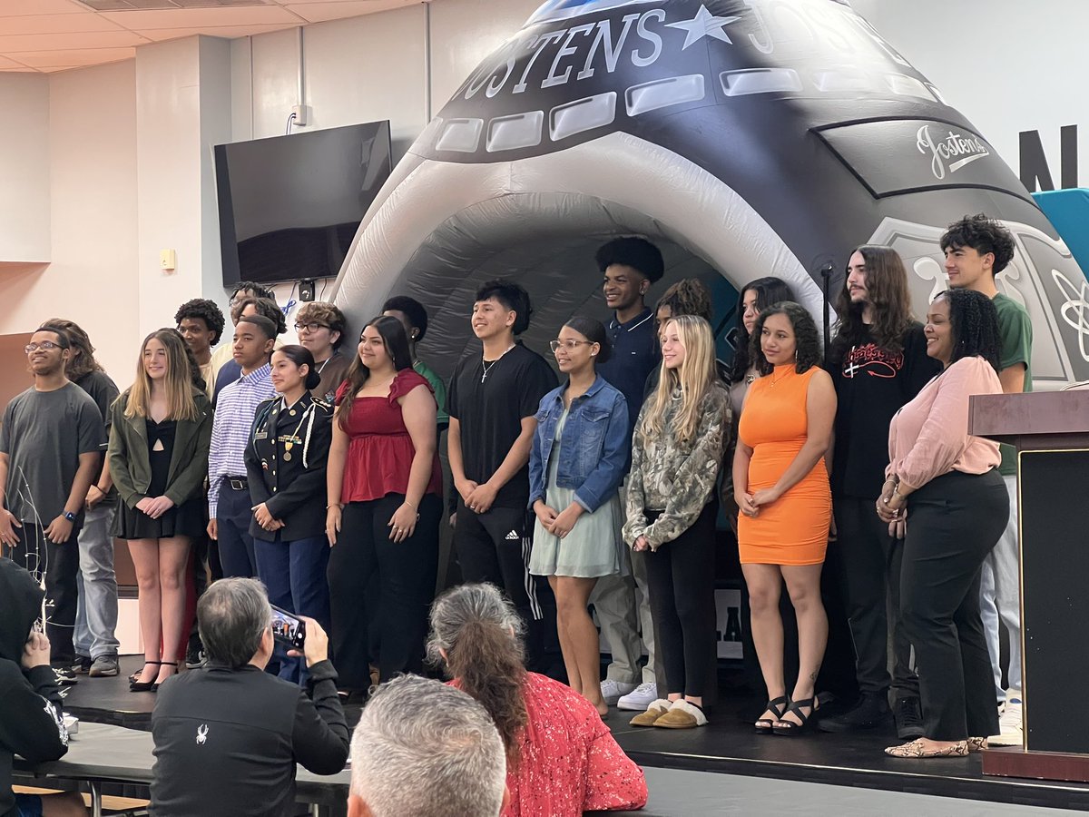 Monifa  Nealy tweet media