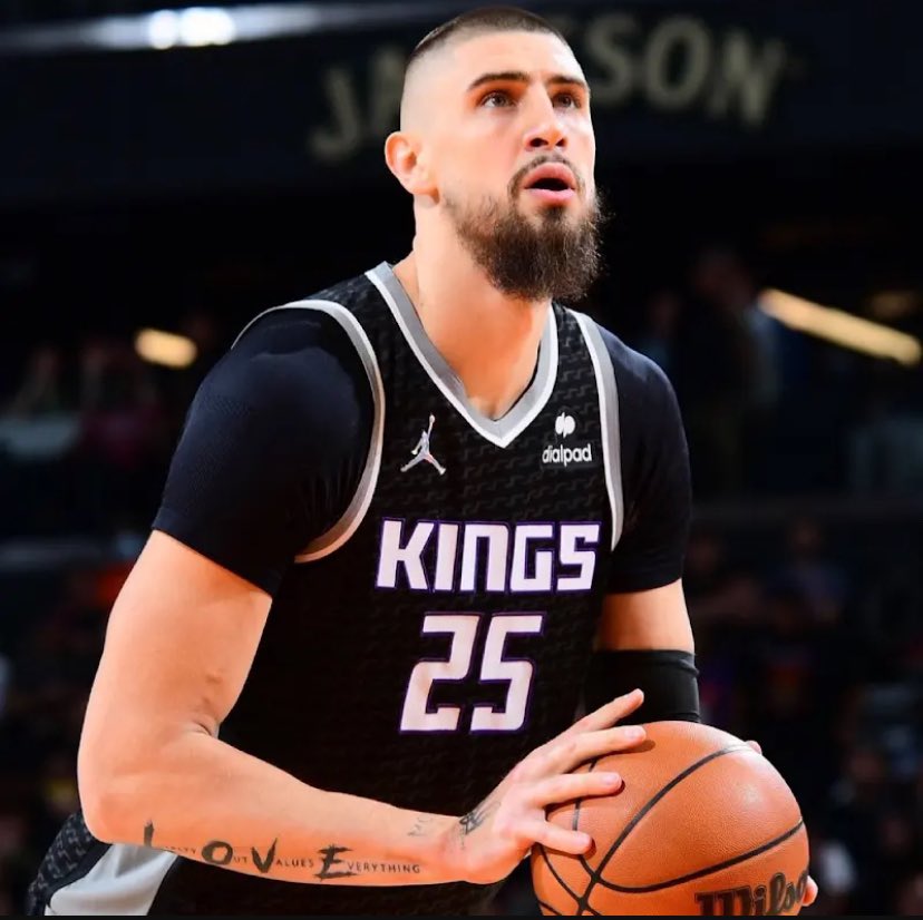 alfredice5x's tweet photo. Alex Len will no longer be signing with the Pacers, per @DustinDopirak.
Len and the Lakers hold mutual interest after their trade for Mark Williams fell through.
How would you guys feel about Alex Len joining our Lakers?00
ON https://t.co/835wESuCq8