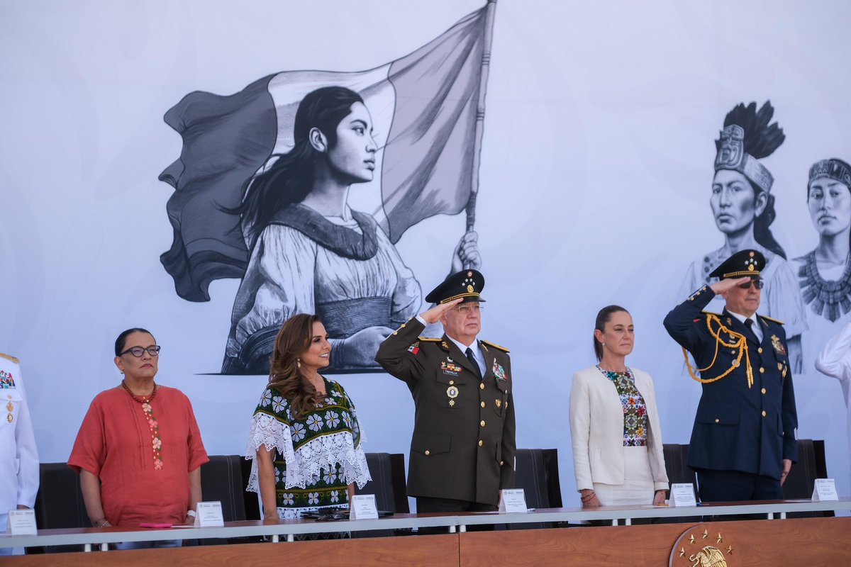Acompañamos a nuestra presidenta <a href="/Claudiashein/">Claudia Sheinbaum Pardo</a>, en la conmemoración de los 110 años de la Fuerza Aérea Mexicana y la inauguración de la Base Aérea Militar No. 20, la primera en la Riviera Maya. Un símbolo de renovación y compromiso con la seguridad nacional, así como con las