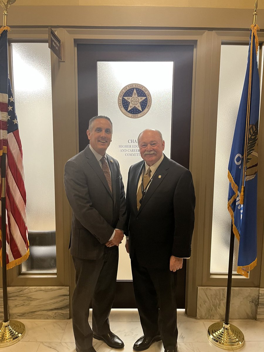 thereal_ToeKNEE's tweet photo. Last week our district 11 DVP @MichaelGlynn440 came to Oklahoma to spend time with @OKCFirefighters at the Capitol. It is very motivating to have leadership be so intentional and present! Politics is a huge part of what we do and our great @IAFFofficial is front and center! #PAC https://t.co/TzvTWmhcb0
