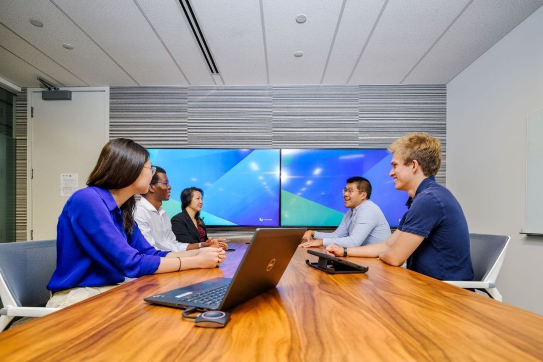 Highly collaborative teams. Regular mentorship opportunities. Teams that support the work you do.

Make your mark in a team of peers and apply to join our team >> hxgn.biz/3WKDJb2

#NowHiring #Hiring