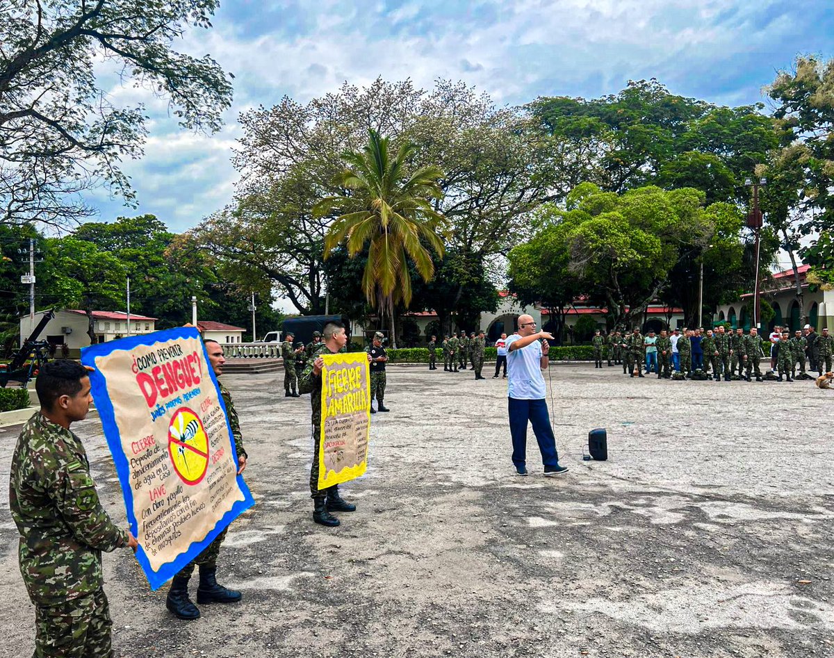 ejercito_COPER's tweet image. 🔊📌#DISAN | ¡Salud y prevención al servicio de nuestros soldados!
Capacitamos a nuestro personal para fortalecer la lucha contra el dengue y la fiebre amarilla. ¡Cuidamos a quienes nos protegen! 💪

#PorNuestrosSoldados
