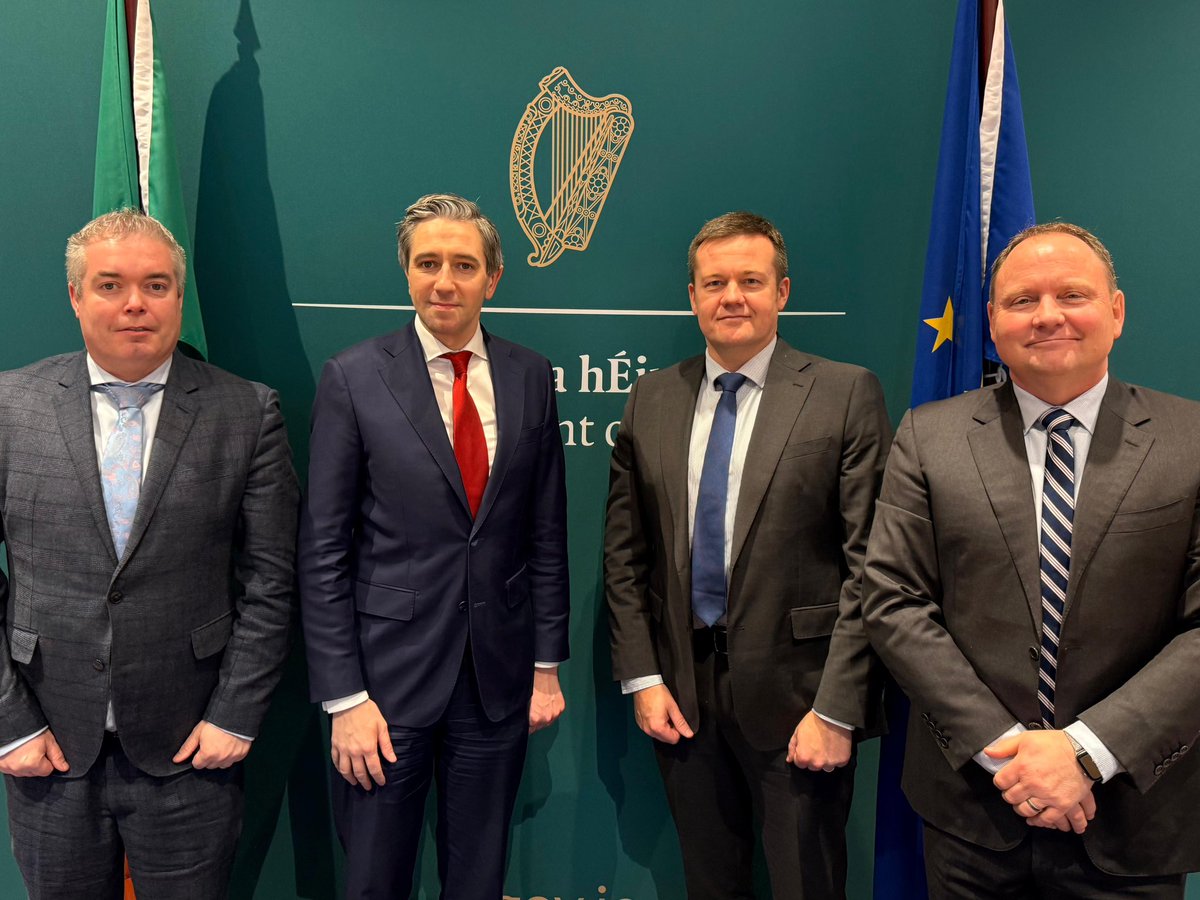 Positive and constructive first meeting with Tánaiste and new Minister for Defence <a href="/SimonHarrisTD/">Simon Harris TD</a> today.

We discussed retention initiatives like Working Time Directive implementation &amp; Post ‘13 pension reform, &amp; recruitment supports like allowances for hard-working instructors.