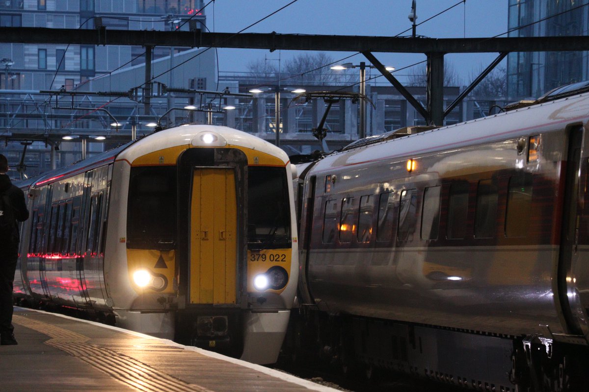 typicaldullname's tweet image. Looks like the ex-GA Class 379s have found some use apart from being kept in storage, excellent!  

A great choice from Great Northern to take these underutilised units on the ECML, looking forward to seeing more of them out and about