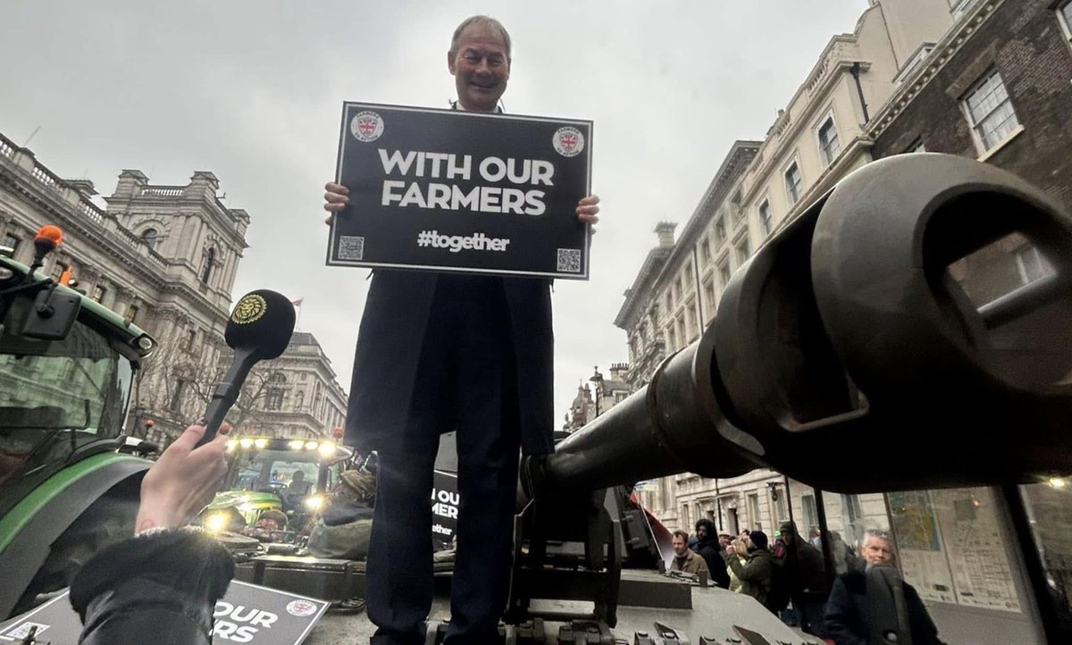 Rupert sending his message the best way. <a href="/RupertLowe10/">Rupert Lowe MP</a>