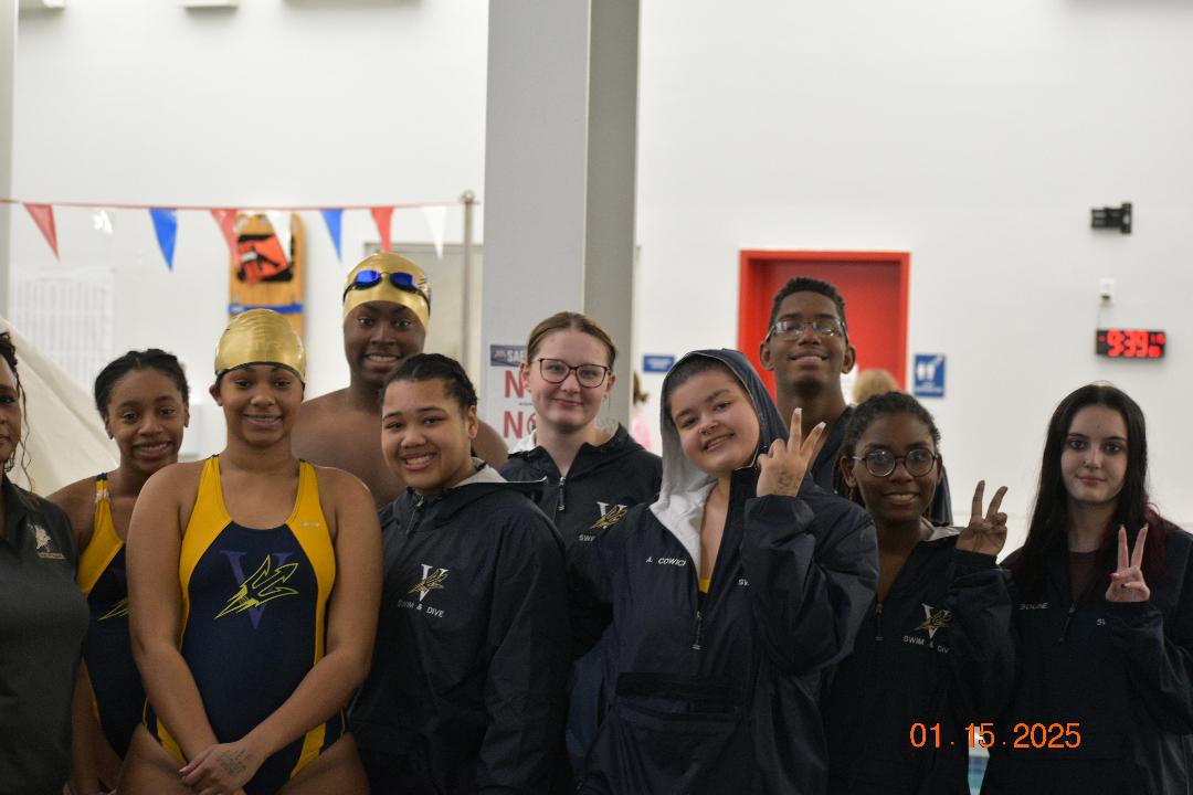 Cover1nonprofit's tweet photo. @Cover1nonprofit Donation Day for @VHS_BlueDevils swim team. The smiles say it all. Good luck this season. Thanks to all of our donors for making this possible! 🏊♀️ #youthsports #helpingcommunities https://t.co/qkLhRw38jI
