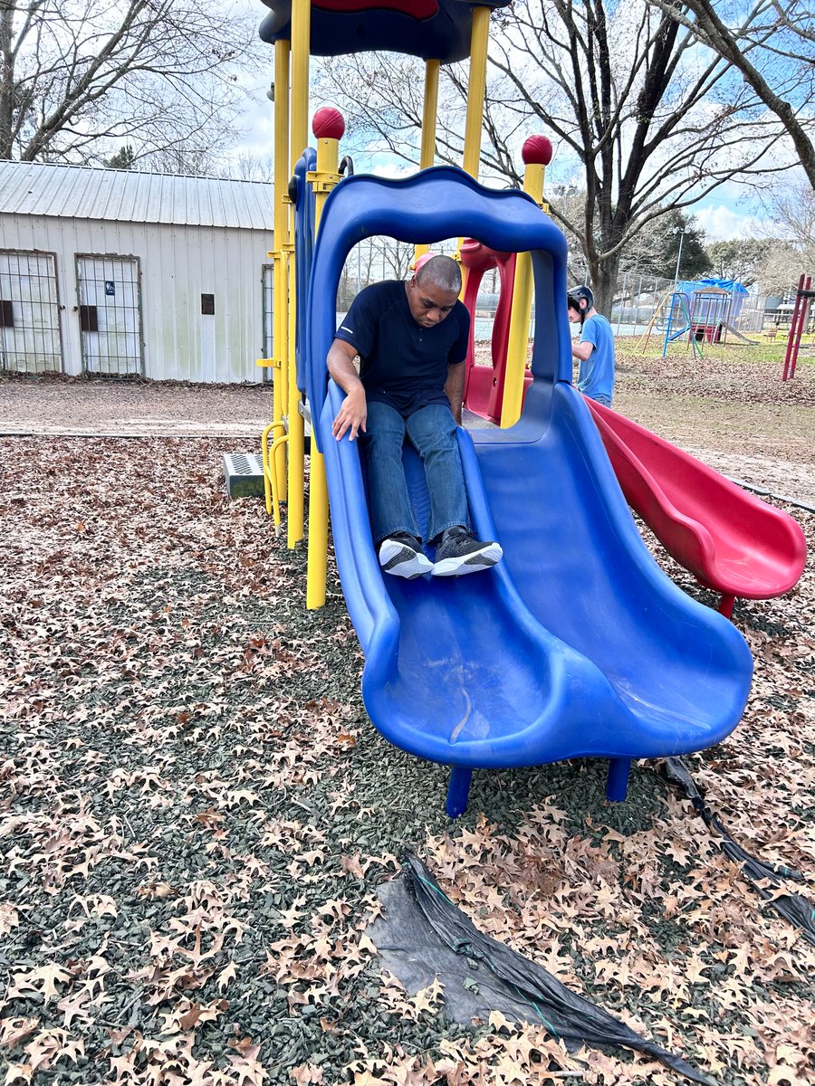 Arcofacadiana1's tweet image. A Saturday at the park with our Residential Program is a Saturday well spent!☀️🌳

#ArcOfAcadiana #AchieveWithUs #ResidentialProgram