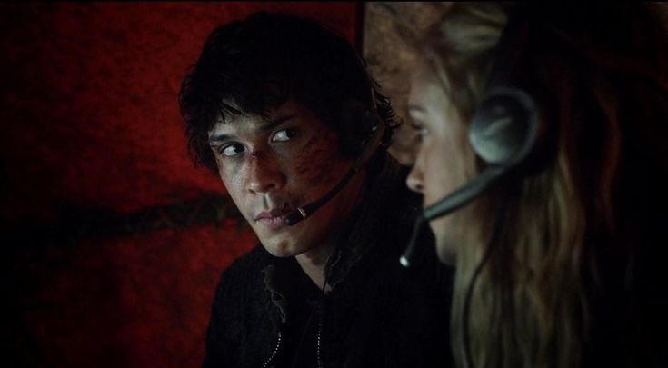 buteraschen's tweet photo. that’s literally all bellamy does lmao https://t.co/QACBpiGhy4