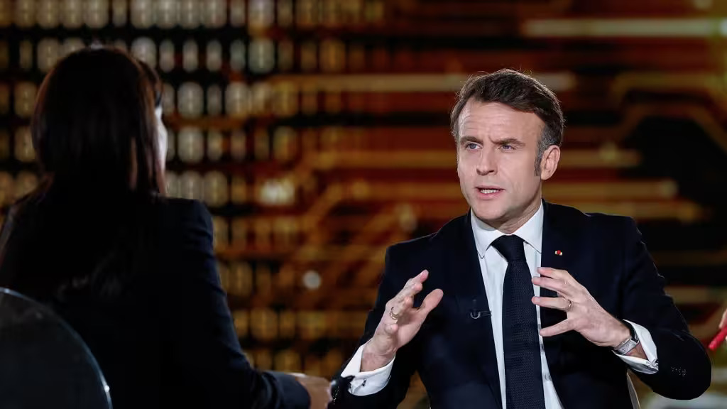 ReactiveTech's tweet image. 🚀 L’IA en France : 109 milliards d’euros d’investissements pour un futur technologique souverain ! 🇫🇷🤖
#IA #IntelligenceArtificielle #InnovationTech #FranceIA #DataCenters #CloudComputing #TechNews #StartupNation #DeveloppementWeb #ReactiveTechSolutions 🚀
La France accélère…