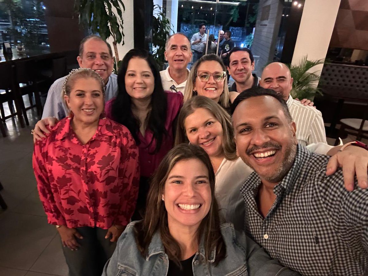 Descansa en paz mi amigo y hermano en Cristo José Vicente Delgado, hombre de familia extraordinario que deja un enorme vacío en los corazones de todos los que tuvimos el privilegio de conocerlo. Mis oraciones están con su esposa Karina, su hijo y el resto de sus seres queridos 🙏