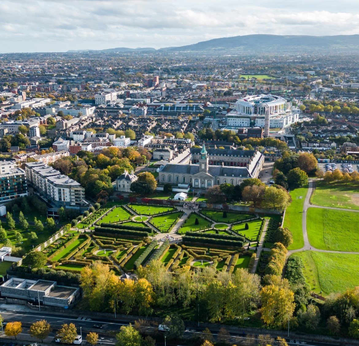 Enjoy a Date in Dublin 8 this Valentine’s Week✨
Valentine’s Day D8 picks part 1 💕

Day Time Recommendations:
* Visit the <a href="/PLDistillery/">Pearse Lyons Dist.</a> for their Distillery Tour🥂

* Join <a href="/OurWalking/">In Our Shoes Walking Tours</a> for a fantastic walking tour of Dublin 8🚶‍♀️

* Spend a few hours exploring <a href="/IMMAIreland/">IMMA</a> and the