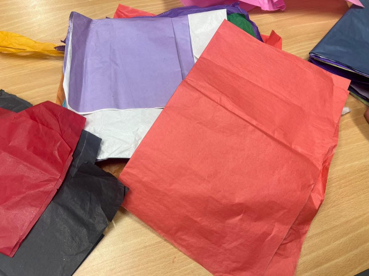 GorillaManFitn1's tweet image. I was on flower making duties tonight at 1st Collingham Scouts 💪💐 #scouts #scouting #scoutingfamily #scoutingadventures #scoutingactivities