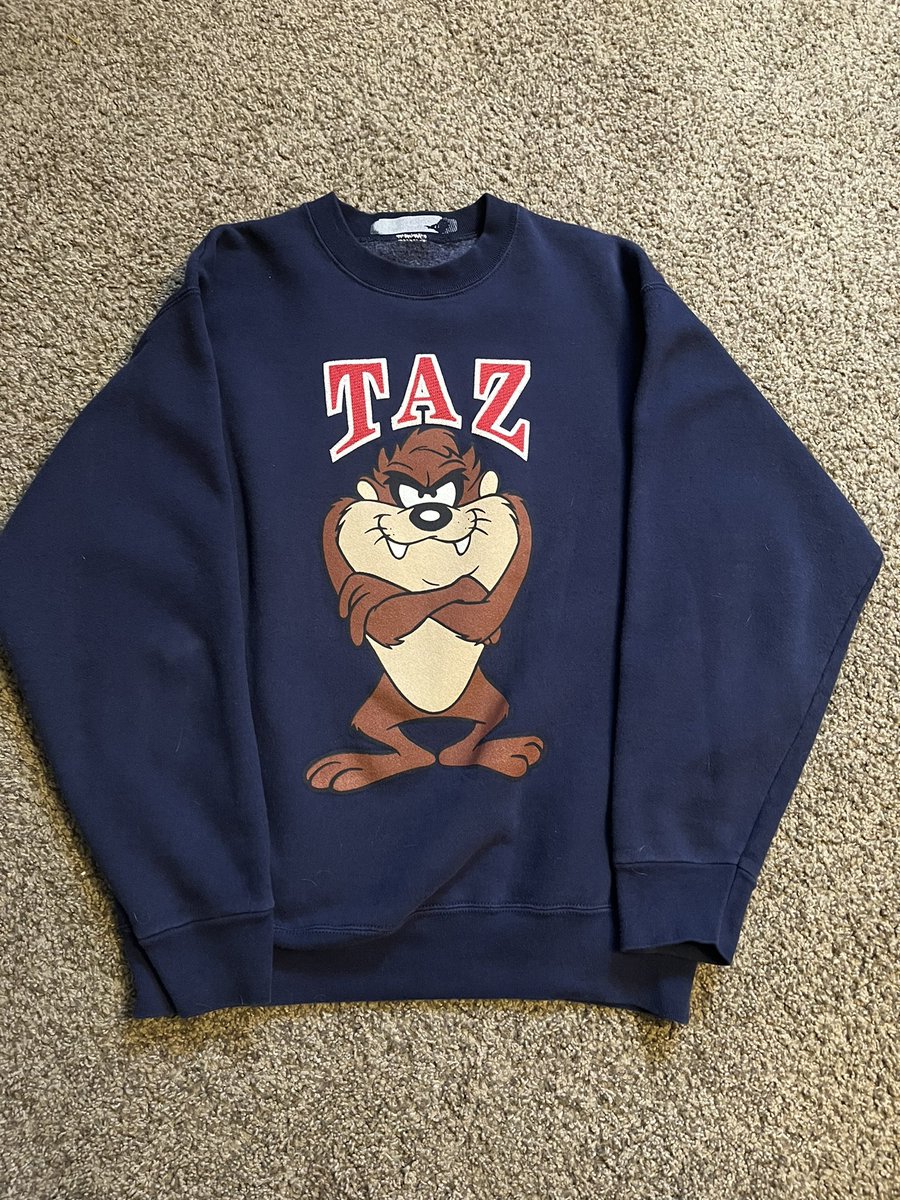 GuyBrayden9's tweet photo. Found the hidden gems in Gem City this weekend! 👕💎 #thrift #gem #hidden #vintage #clothes #style https://t.co/2BDDYCNux8