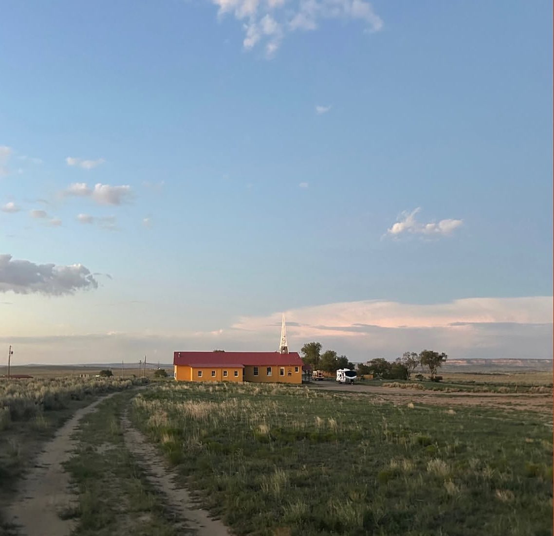 ColeSpence11's tweet photo. During my spring break this year, March 8 - 14, I will be part of a team of Vanderbilt Athletes serving in the Navajo Nation of New Mexico. If you feel called to support, please prayerfully consider providing a donation to my Go Fund Me. 

https://t.co/oW737hSuU9 https://t.co/GxHdmeOuzf