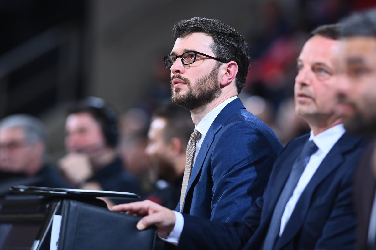 DavidsonMBB's tweet photo. Big congratulations to associate head coach Will Reigel for his invitation to Silver Waves Media's Rising Stars Power Lunch this April in San Antonio 💫 https://t.co/XmNaI66FaK