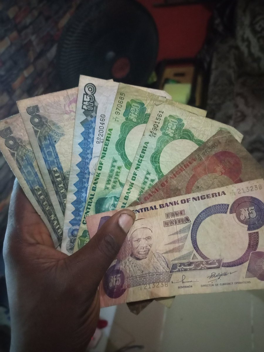 oladee_1's tweet photo. @instablog9ja Still available https://t.co/eZ8jOWAOpL