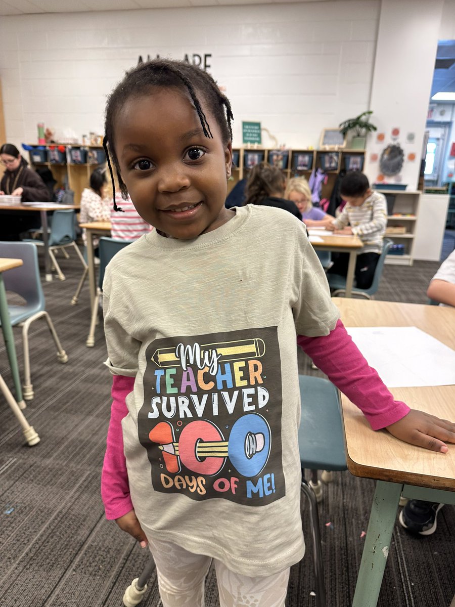 Miss.Elliott tweet media