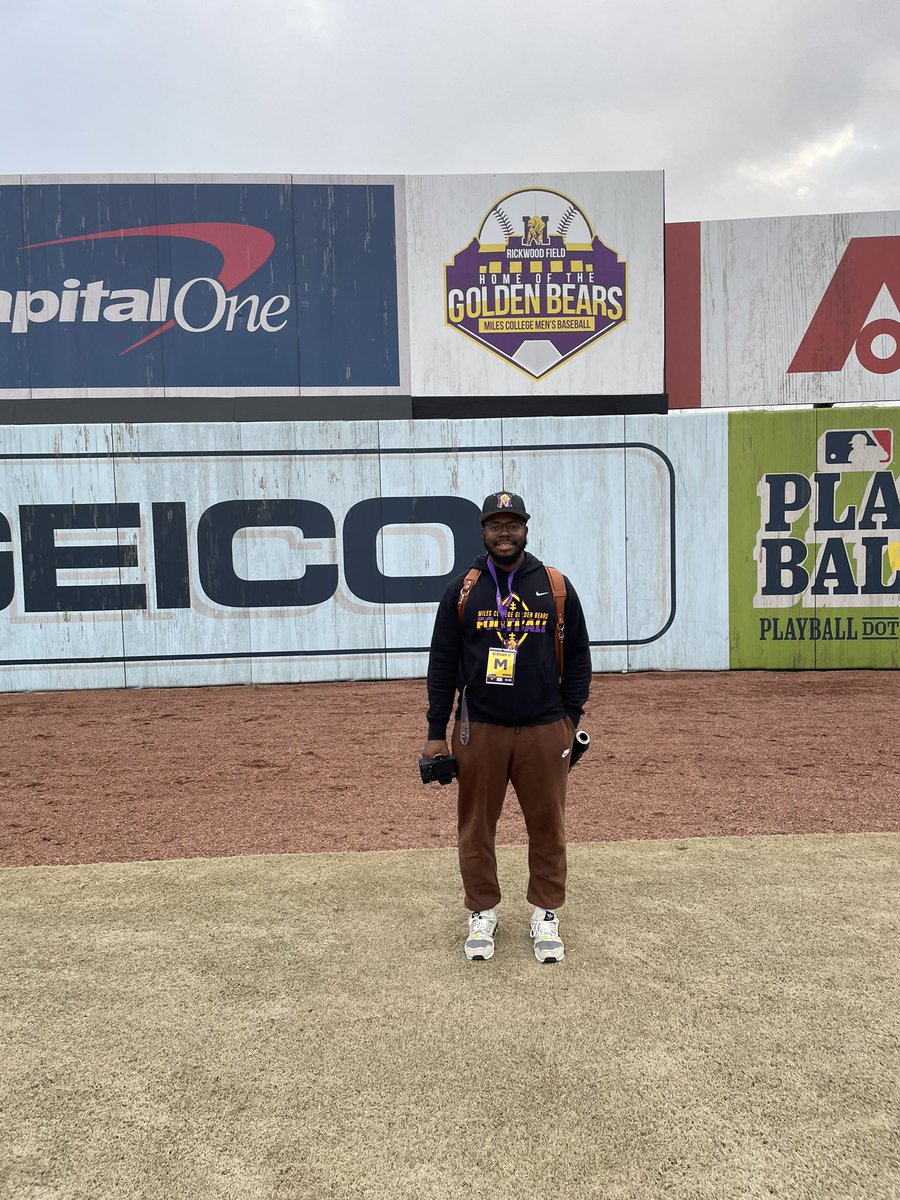 suparbron2_'s tweet photo. This weekend at the Willie Mays Opening hosted by the Miles College Baseball program at the historic Rickwood Field. I was able to witness my work in person during its debut.
@MilesCollege, as an overall brand, is expanding to become a major statement across the nation. https://t.co/2jHwNCUDn0