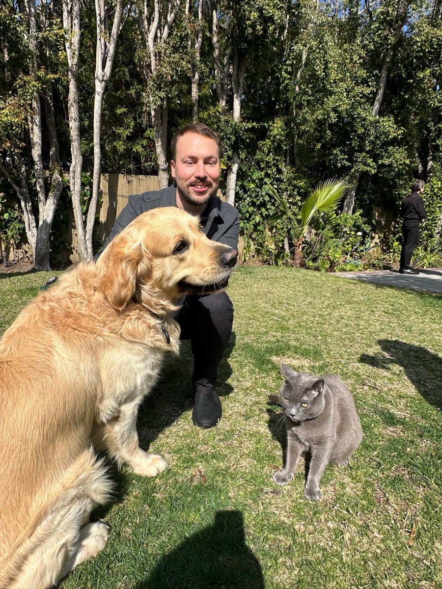 I was just in a party in LA and there was a cat and a dog who looked very familiar.