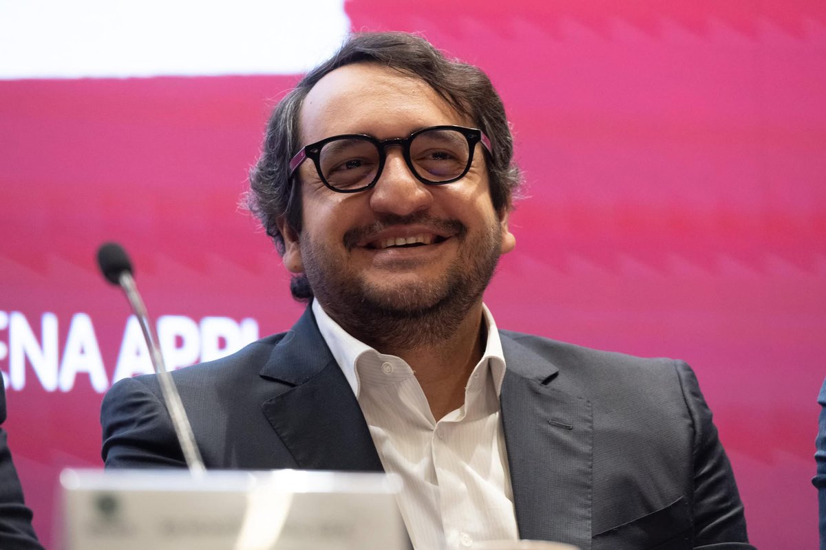 ArmentaMag14966's tweet photo. Reafirmamos nuestro compromiso con nuestros principios de unidad y coordinación. 

Como lo expresó nuestra secretaria general, nos mantendremos en territorio y siempre cercanos al pueblo. El compromiso es firme para que la Cuarta Transformación siga creciendo en México. https://t.co/OVYunTZLw7