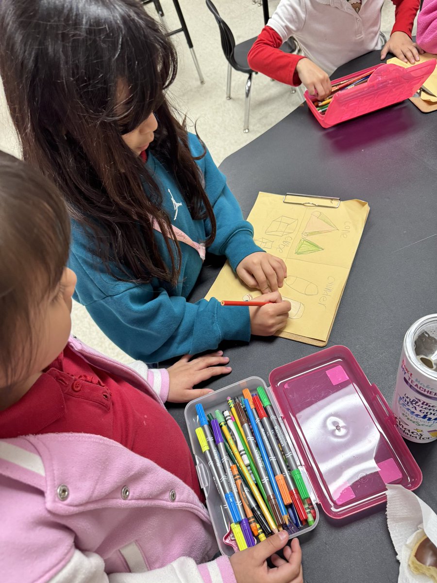 PadronMrs's tweet photo. Received confirmation that we are on the right track with active playful learning strategies in class! This scavenger hunt was done as an warm up activity in our APL PD Friday 🧡. My students said it was really fun to look for 3D shapes in our classroom ☺️! @Faith_n_Science https://t.co/z6BdXoOQqD