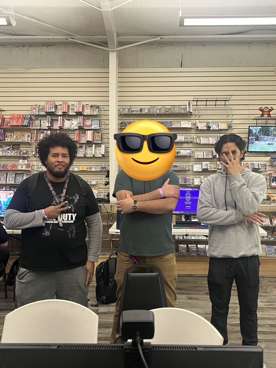 On the Tekken side, your winner for DRH #37 (to no one’s surprise) is <a href="/AvgVideogameJoe/">AverageVideoGameJoe</a>!

🥇<a href="/AvgVideogameJoe/">AverageVideoGameJoe</a> 
🥈Dlowg
🥉<a href="/Scottisdjenting/">Scott</a> 
🏅ThaiChi
🏅Bigpoppapop
🏅Kulog
🏅Ursa
🏅Elio

Shoutout to the Tekken fam for sticking with us in the new year! 🙏🏾🔥